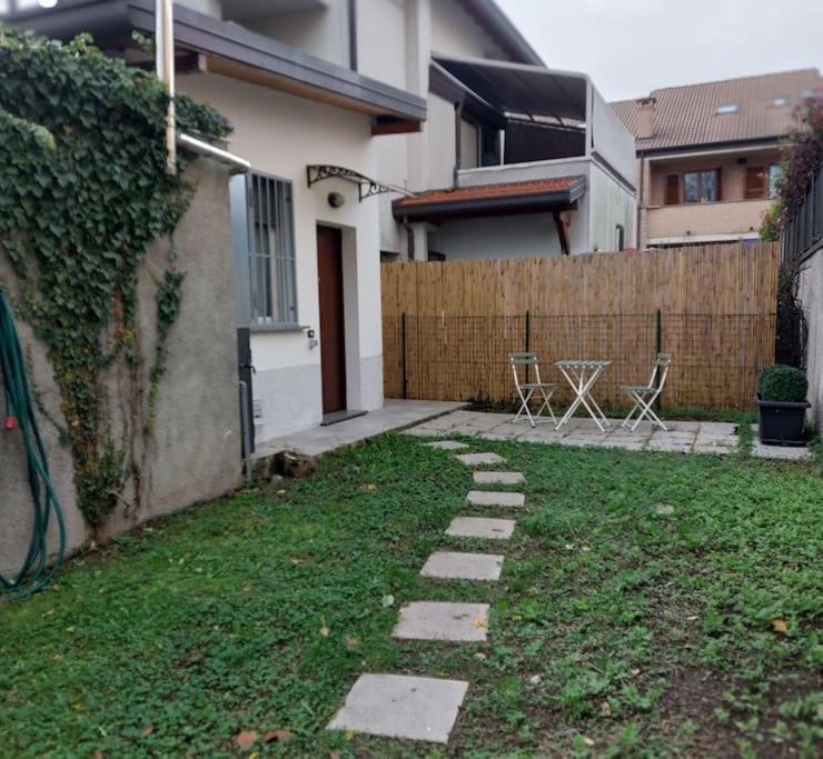 Smile Home! Graziosa Casa Con Parcheggio E Giardino Bovísio-Masciago Milanese Esterno foto